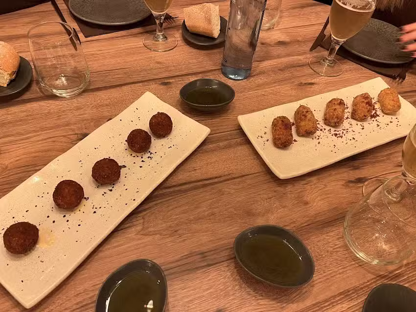 Kuro by Gen&iacute;s Punyet