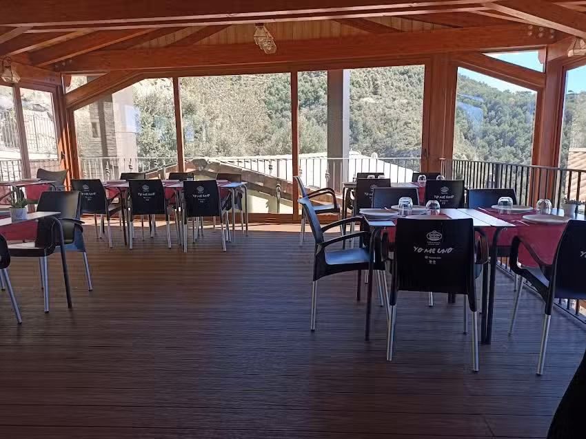 L&rsquo;Alcina Restaurante Braser&iacute;a en Pano