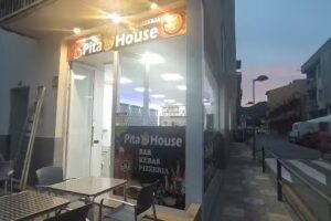 L&rsquo;APLEC DONER Kebab And Piza (Totally Halal