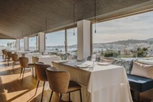 L&rsquo;&Agrave;tic Restaurant. Hotel saratoga