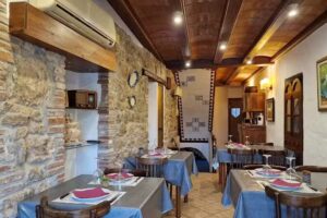 L&rsquo;Hostalet &ndash; Arbol&iacute;