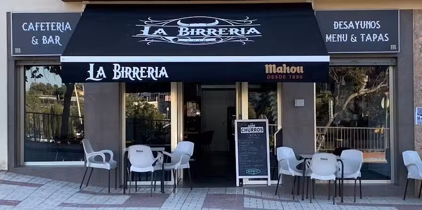 La Birreria Caf&eacute; Bar Co&iacute;n
