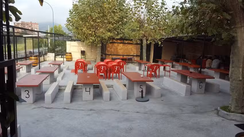 LA CABA&Ntilde;A DEL TIO TOM Portugalete