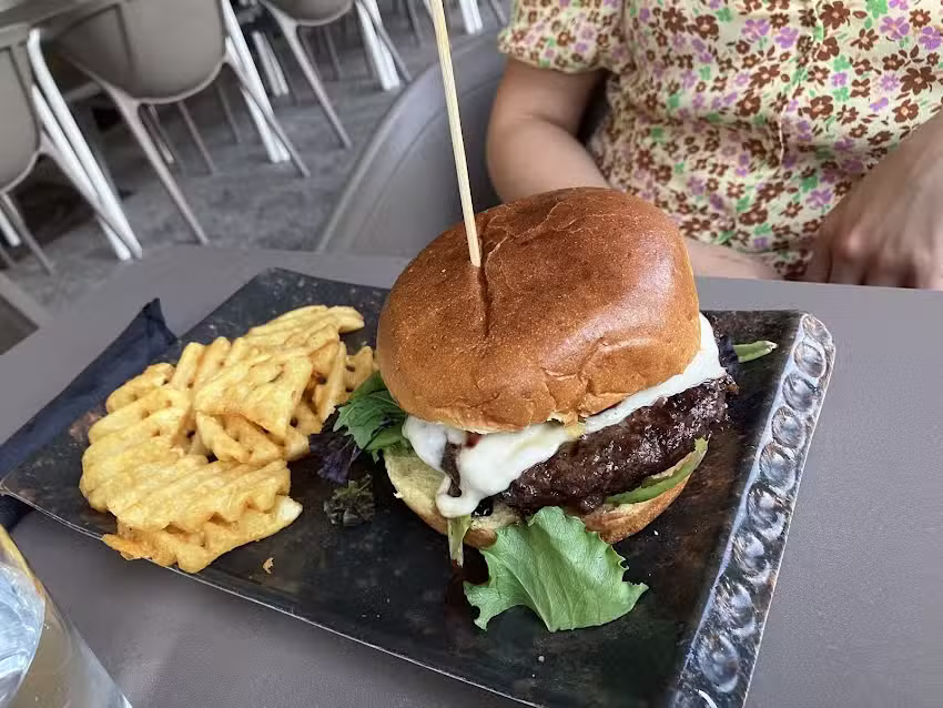 La Carne X Castigo | Hamburgueser&iacute;a