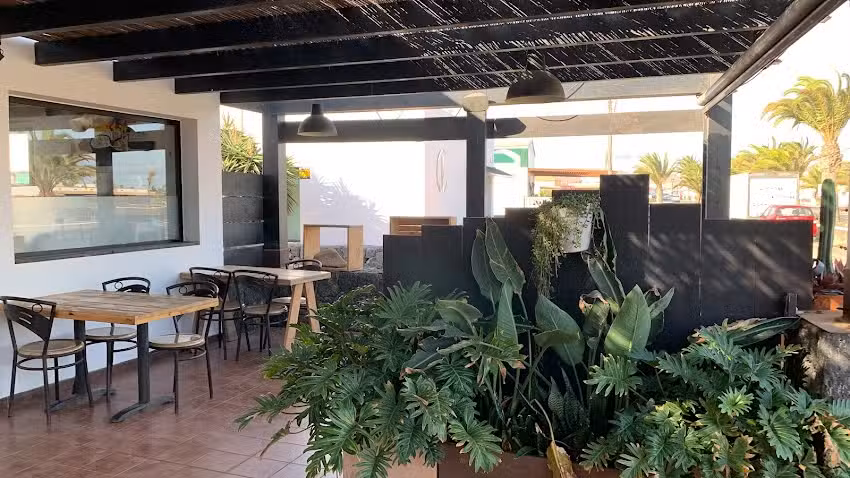 La Central De Lajares
