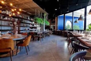 La Central Gastron&oacute;mica. Restaurante. Burgers by Pepe Solla. Desayunos. Men&uacute; del d&iacute;a