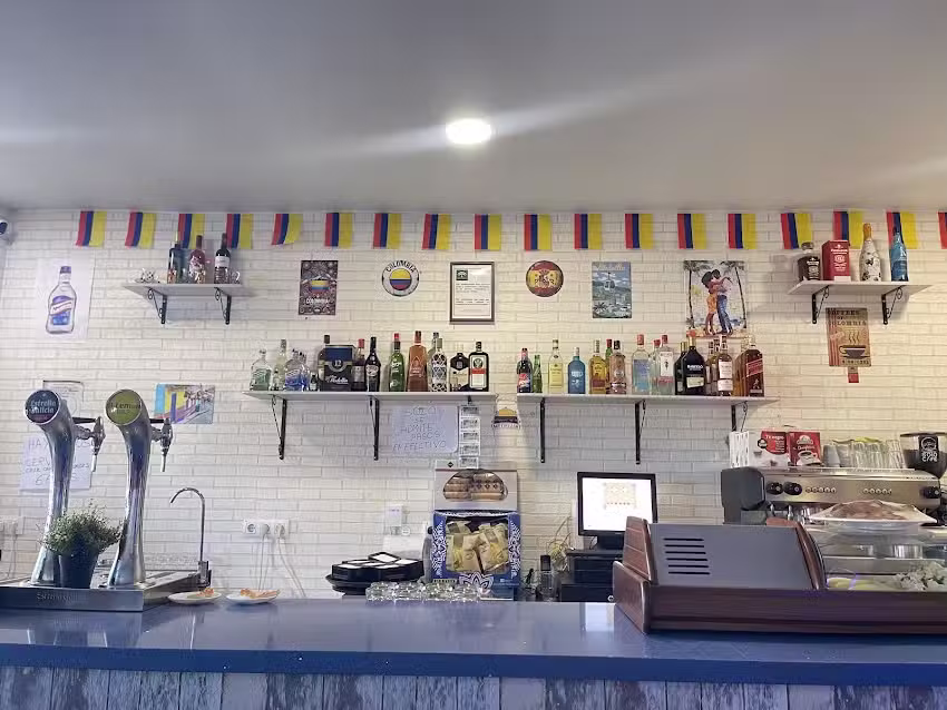 LA CHAMPETA RESTAURANTE COLOMBIANO