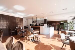 La Coca de Folgueroles: Botiga & Restaurant & Obrador