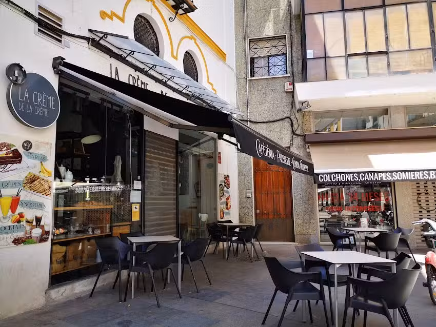 LA CR&Egrave;ME DE LA CR&Egrave;ME Crepes, Galettes & Gofres. Breakfast, Brunch & Pastry Cafe