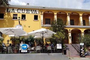 La Cueva de 1900 / Ctra. Bail&eacute;n-Motril