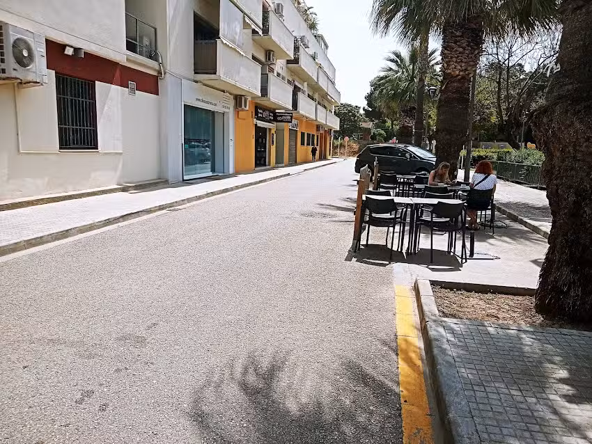 La Dehesa Bar Cafeter&iacute;a