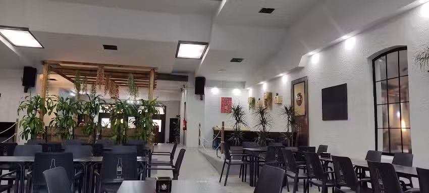 La Dr&aacute;cena