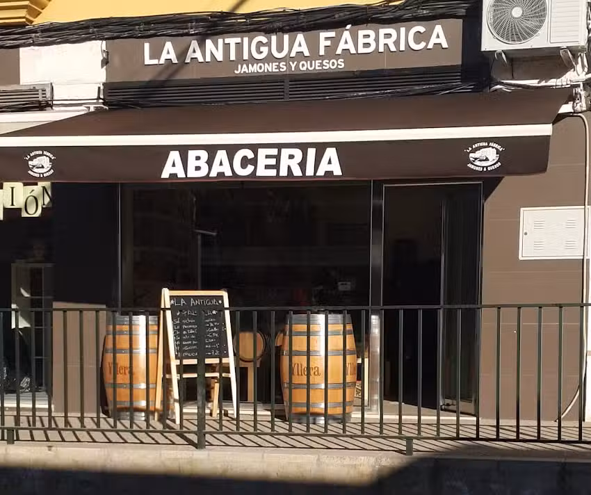 LA F&Aacute;BRICA JAMONES & QUESOS