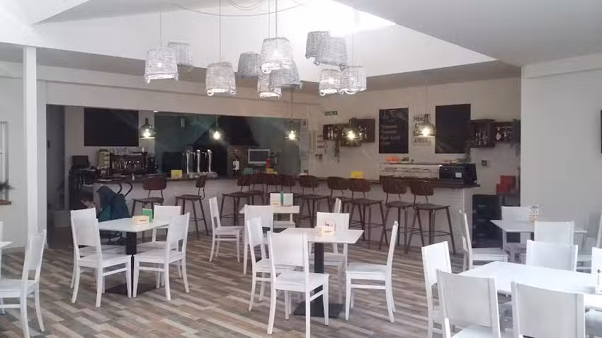 LA FUENTE &ndash; BAR