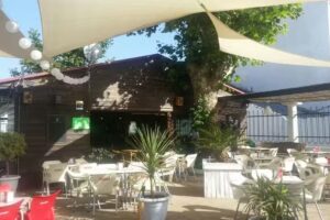 La Kaba&ntilde;a &ndash; Asador Pizzer&iacute;a