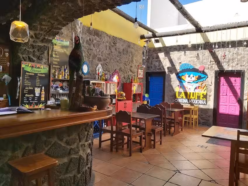 La Lupe Cantina