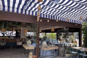 La Mafia se sienta a la mesa