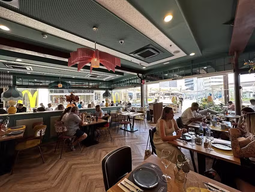 La Mafia se sienta a la mesa