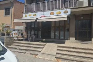 LA MONTA&Ntilde;A PIZZA Y KEBAB