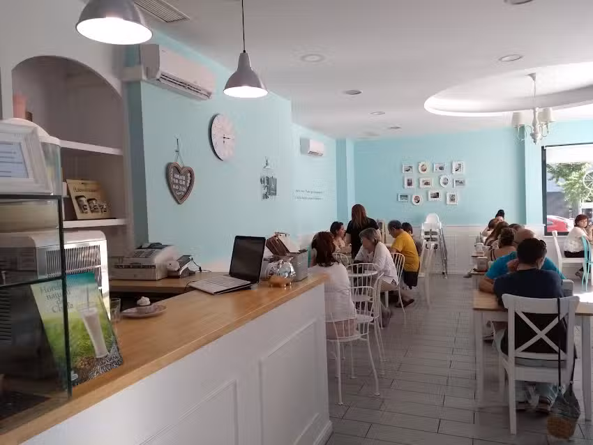 La Noria Bakery