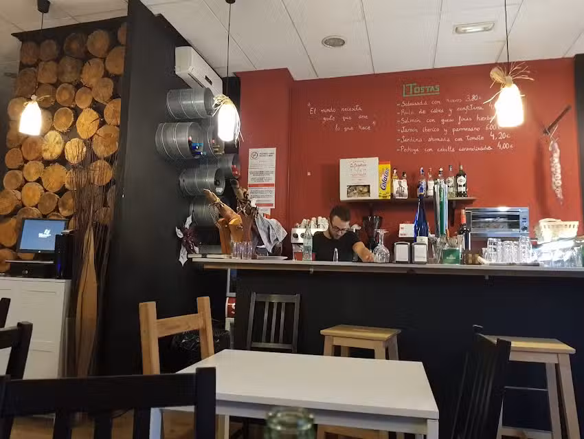 &laquo;La Nueva Peque&ntilde;a Taberna&raquo;