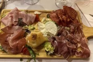 La Piazza Mas Camarena