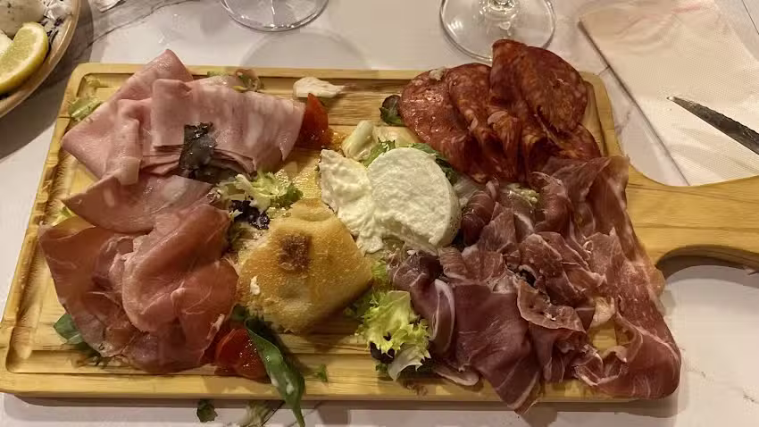 La Piazza Mas Camarena