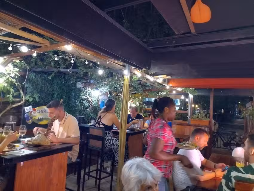 La Pineda Bar &ndash; Restaurant &ndash; Tapas