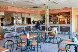 LA PINEDA Hostal &ndash; Restaurante