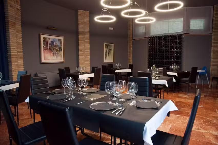 La Repera de Ja&eacute;n &ndash; (Restaurante Club de Campo de Ja&eacute;n)