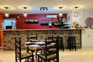 La Roca Bar Restaurant