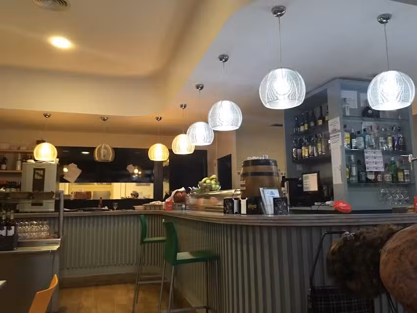 La Sal del Port Restaurant