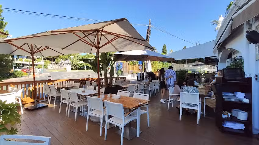 La Sala Ban&uacute;s.