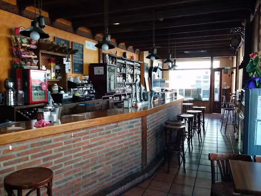 La Taberna Cazurra