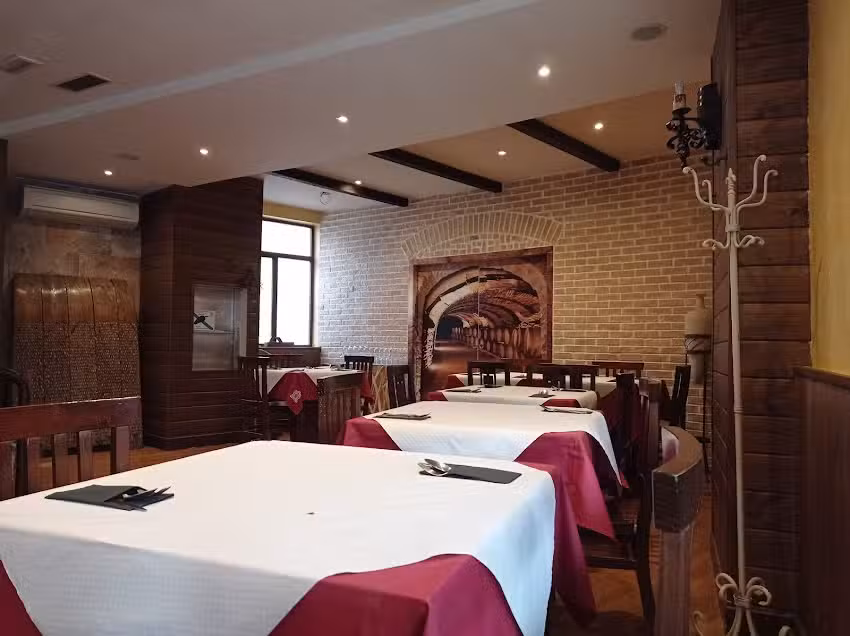 La Taberna de Dom&iacute;nguez