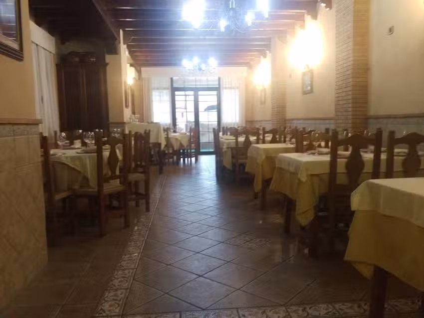 La Taberna de Flores by Felipe Lopes