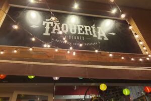 LA TAQUER&Iacute;A