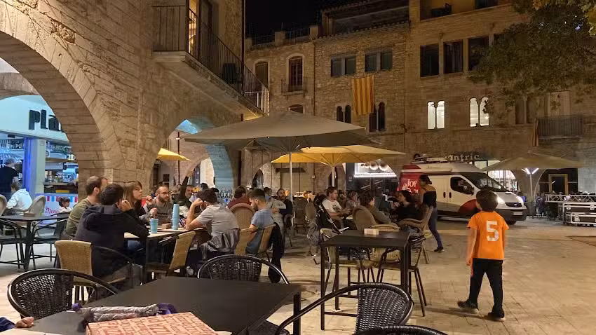 La Tasqueta &ndash; Pizzes 🍕 Vins 🍷 Territori 📍