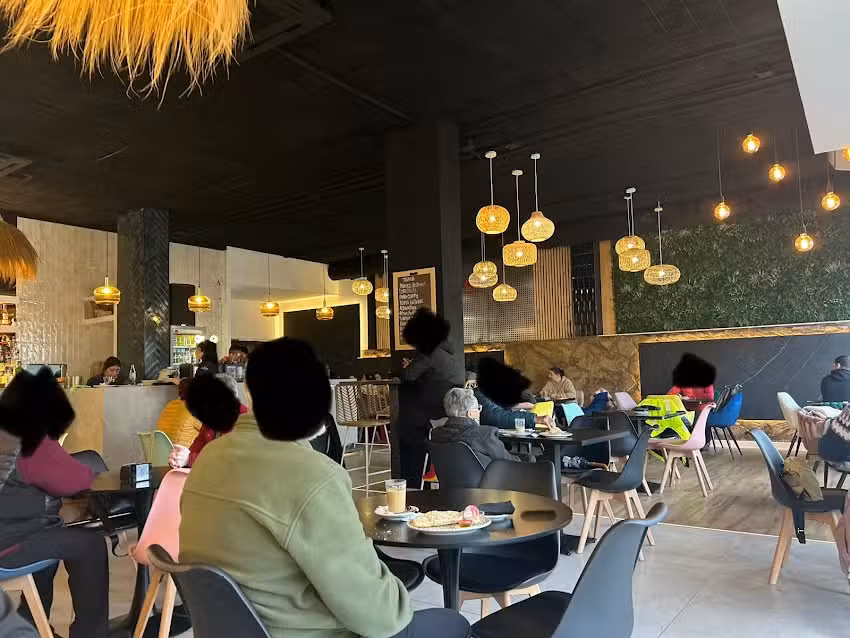 LA TORRE CAF&Eacute; BAR RESTAURANTE