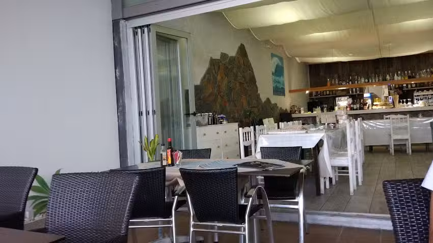 La Vela Restaurante