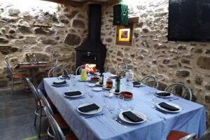 Laplaza Bar Restaurante Asador Navacepedilla de Corneja