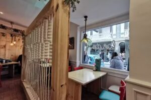 Lar&aacute;n Lar&aacute;n Vino y Pan