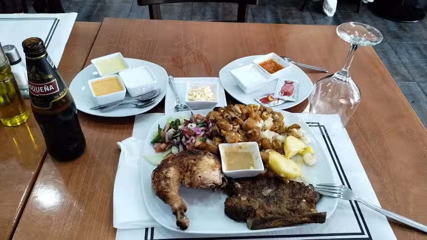 Las Brasas Pollos al carbon