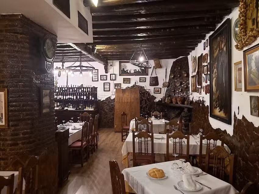 Las Cuevas del Carnero