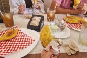 Las Maracuchas Food, Comida venezolana