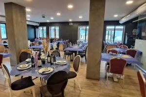 Las Olas By Pant&iacute;n &ndash; Restaurante en Valdovi&ntilde;o