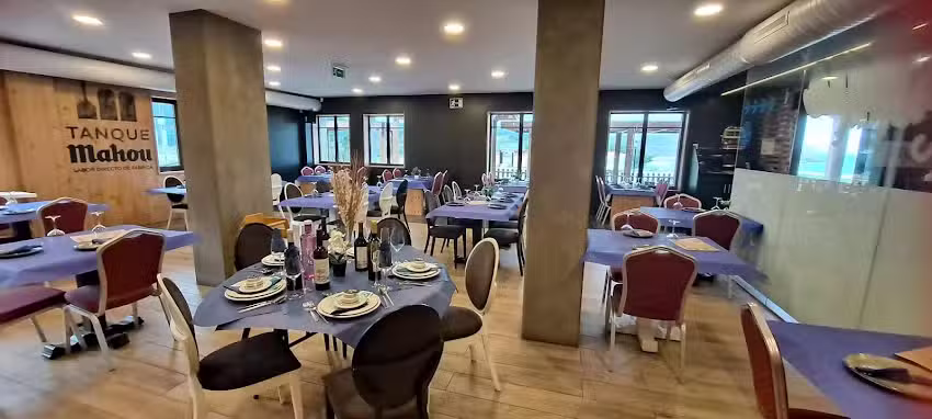 Las Olas By Pant&iacute;n &ndash; Restaurante en Valdovi&ntilde;o