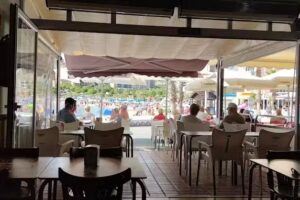 Las Sevillanas &ndash; El Tapeito