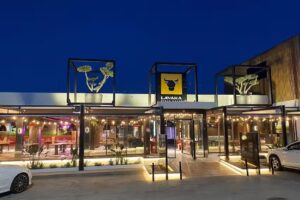 LAVAKA Steak House Restaurant