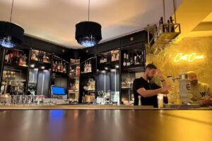 Le Cuc&uacute; petit bistrot